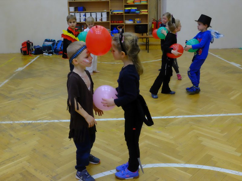 Cvičení v duchu karnevalu
