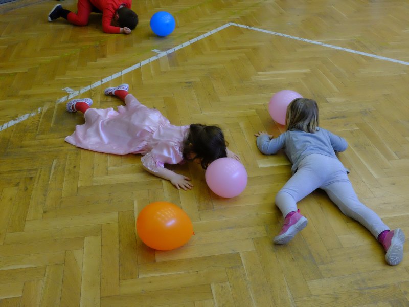 Cvičení v duchu karnevalu