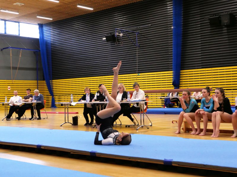 Závody v gymnastice v hale Věry Čáslavské
