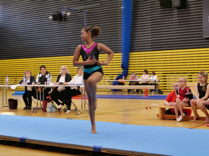 Závody v gymnastice v hale Věry Čáslavské
