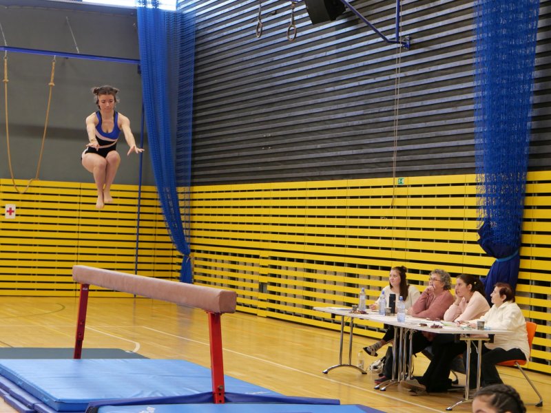 Závody v gymnastice v hale Věry Čáslavské